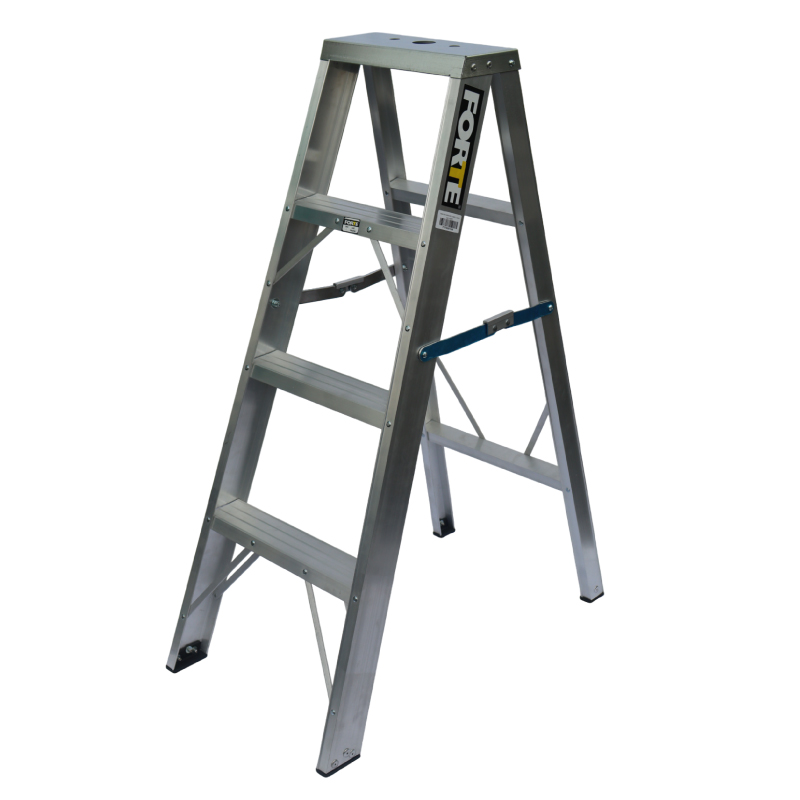 Escalera De Tijera En Aluminio Uso Industrial Tipo 1 de 4 Pasos x 1,20m Capacidad de carga 137 Kilos EU-0003